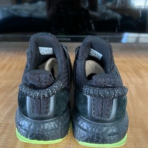 Adidas Ultraboost DNA (Beyoncé Ivy Park Black)